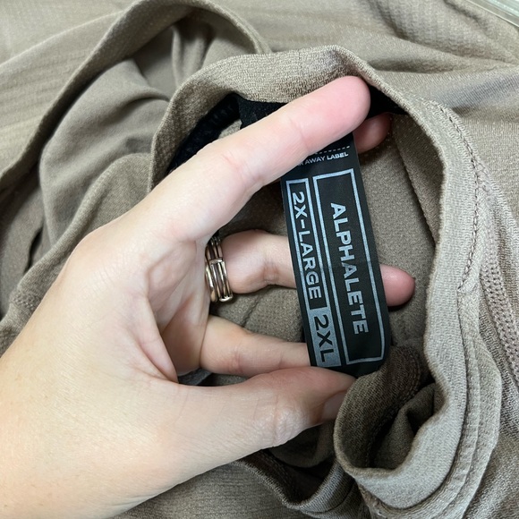 Alphalete Mens AA Airtech Cutoff - Picture 8 of 10